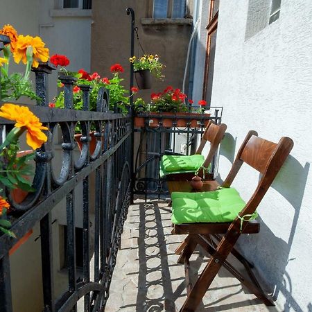 Time Traveling Apartment Sofia City Ngoại thất bức ảnh