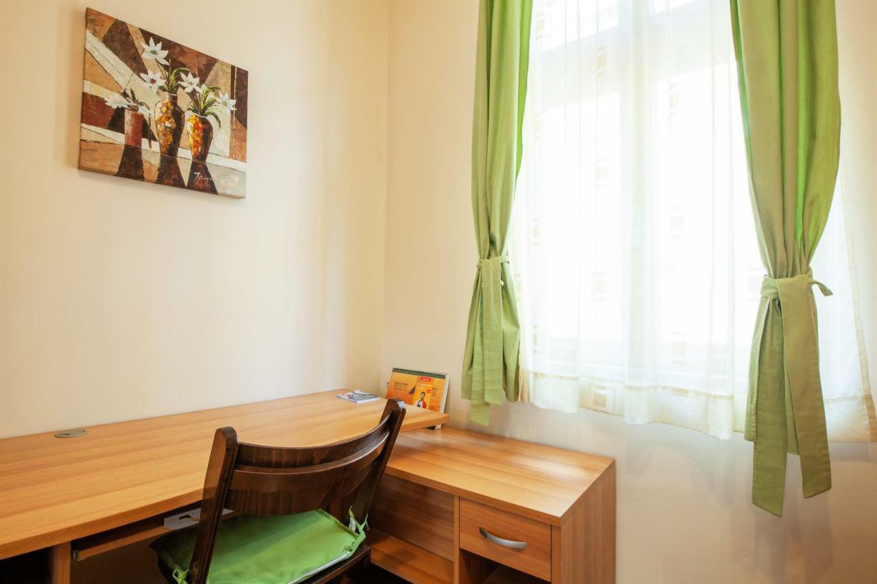 Time Traveling Apartment Sofia City Ngoại thất bức ảnh